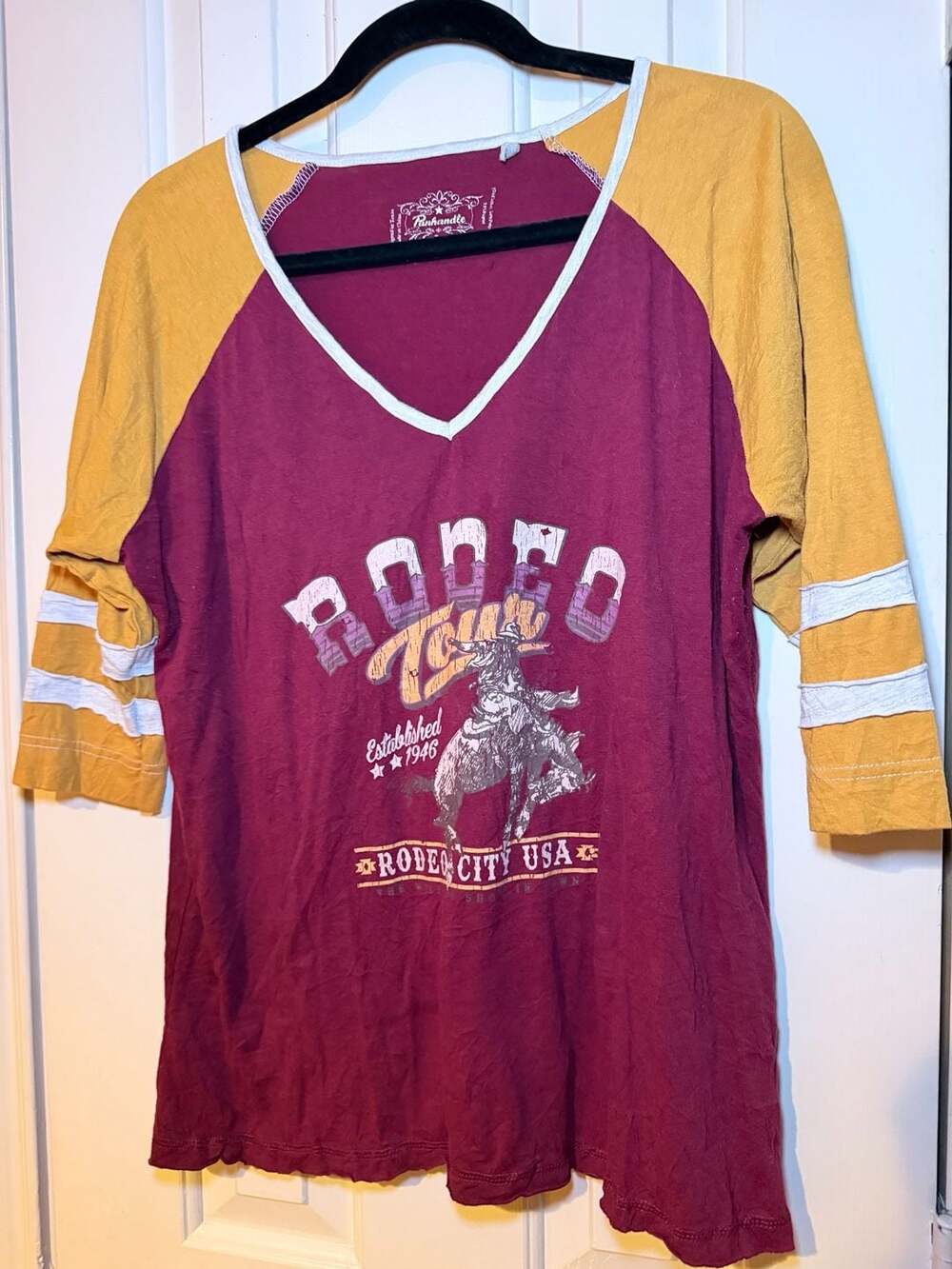 Panhandle Women's Rodeo Tour Graphic Raglan 3/4 Sleeve T-Shirt Size L